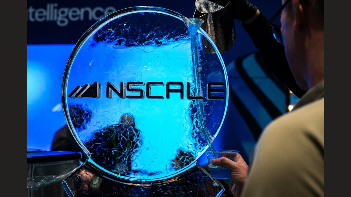 AI 算力商 Nscale 据报寻求 35 亿美元上市前融资（原文配图）